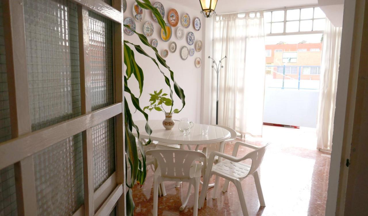 Casa Soleada En Calle Tranquila