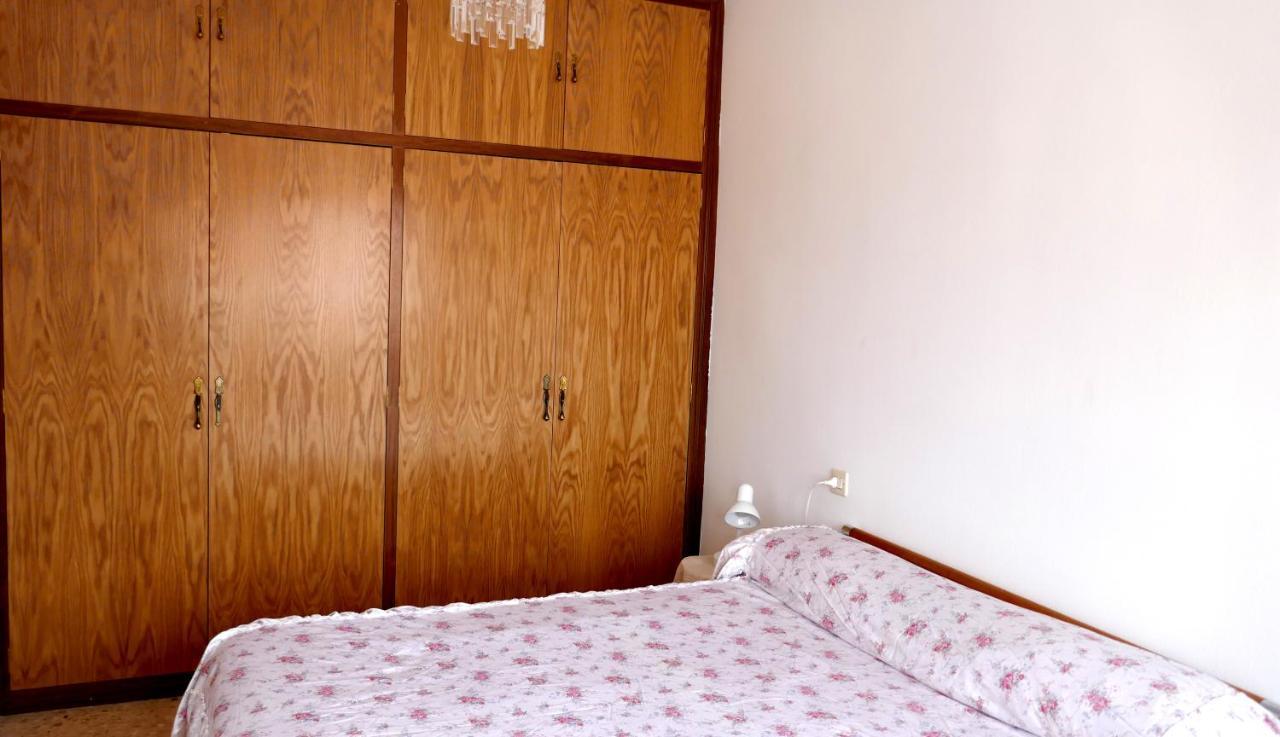 Casa Soleada En Calle Tranquila Vakantiehuis Sevilla