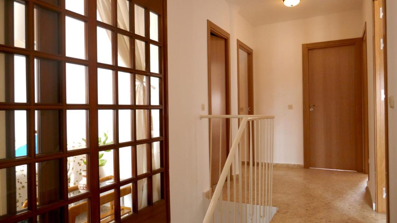 Casa Soleada En Calle Tranquila Vakantiehuis