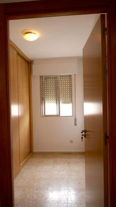 Casa Soleada En Calle Tranquila