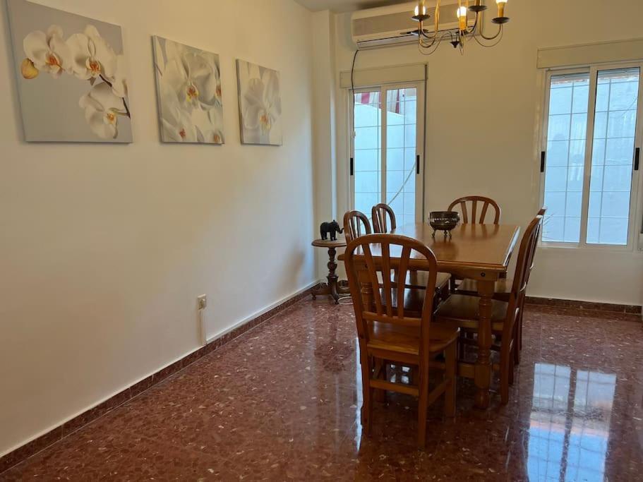 Hébergement de vacances Casa Soleada En Calle Tranquila Séville